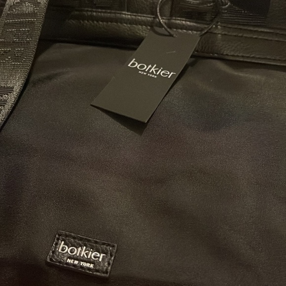 NWT Botkier New York Trigger Backpack Black - Picture 8 of 9